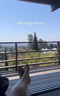 Saffron Barker feet photo thumbnail