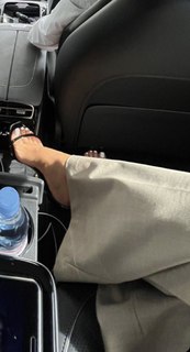 Saffron Barker feet photo thumbnail