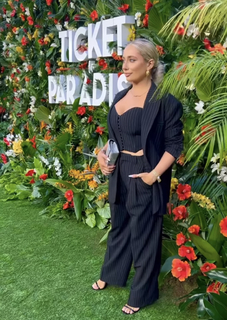 Saffron Barker feet photo thumbnail