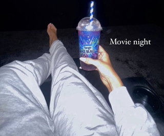 Saffron Barker feet photo thumbnail