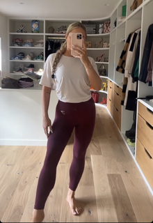 Saffron Barker feet photo thumbnail