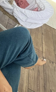 Saffron Barker feet photo thumbnail