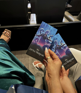 Saffron Barker feet photo thumbnail