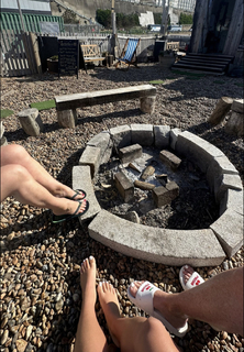 Saffron Barker feet photo thumbnail