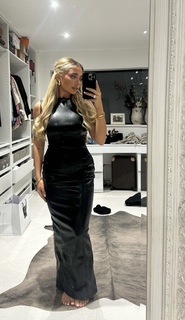 Saffron Barker feet photo thumbnail