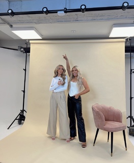 Saffron Barker feet photo thumbnail