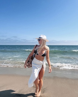 Saffron Barker feet photo thumbnail