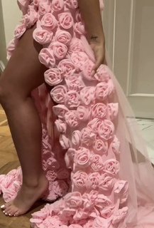 Saffron Barker feet photo thumbnail