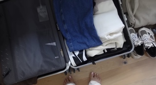 Saffron Barker feet photo thumbnail