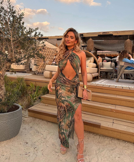 Saffron Barker feet photo thumbnail