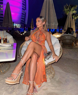 Saffron Barker feet photo thumbnail