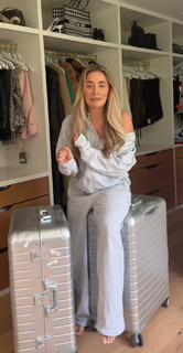 Saffron Barker feet photo thumbnail