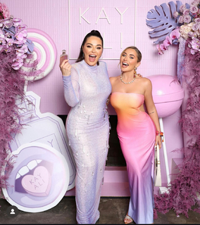 Saffron Barker feet photo thumbnail