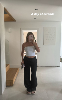 Saffron Barker feet photo thumbnail