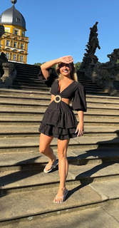 Saffron Barker feet photo thumbnail