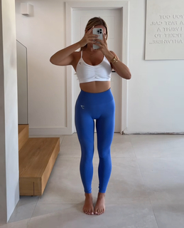 Saffron Barker feet photo thumbnail