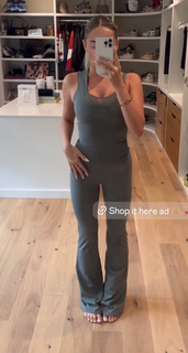 Saffron Barker feet photo thumbnail