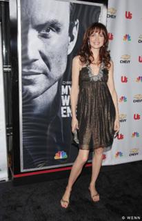 Saffron Burrows feet photo thumbnail