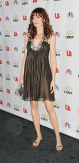 Saffron Burrows feet photo thumbnail