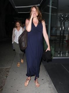 Saffron Burrows feet photo thumbnail