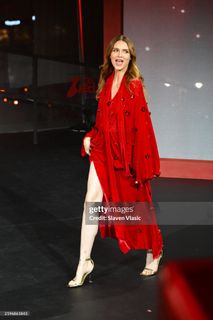 Saffron Burrows feet photo 7