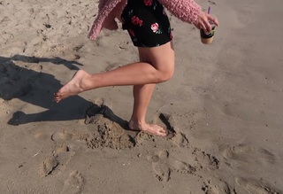 Safiya Nygaard feet photo 13