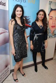 Sagarika Ghatge feet photo 7
