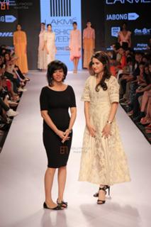 Sagarika Ghatge feet photo 15
