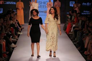 Sagarika Ghatge feet photo 13