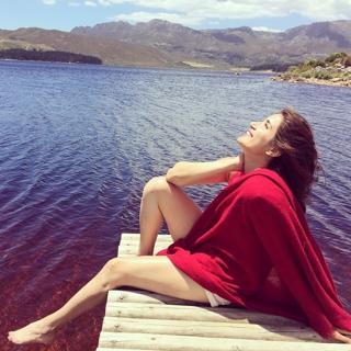 Sagarika Ghatge feet photo 8