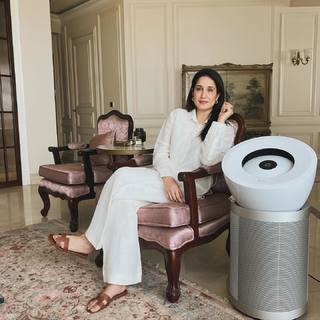 Sagarika Ghatge feet photo 1