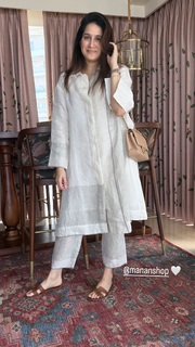 Sagarika Ghatge feet photo 3