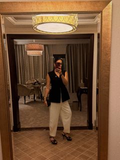 Sagarika Ghatge feet photo 3