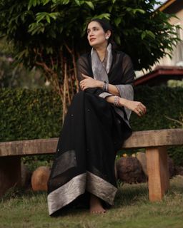 Sagarika Ghatge feet photo 1