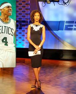 Sage Steele feet photo thumbnail