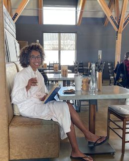 Sage Steele feet photo thumbnail
