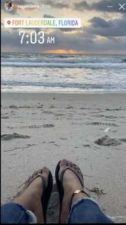 Sage Steele feet photo thumbnail