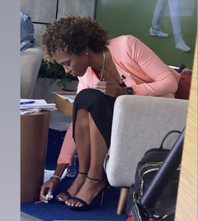 Sage Steele feet photo thumbnail