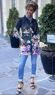 Sage Steele feet photo thumbnail