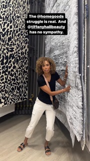 Sage Steele feet photo thumbnail