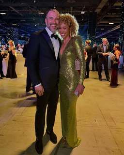 Sage Steele feet photo thumbnail