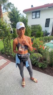 Sage Steele feet photo thumbnail