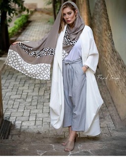 Sahar Ghoreishi feet photo 3