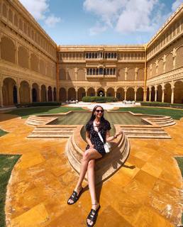 Sahiba Bali feet photo 19