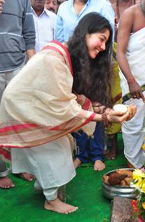 Sai Pallavi feet photo thumbnail