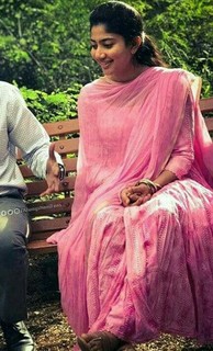 Sai Pallavi feet photo thumbnail