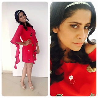 Sai Tamhankar feet photo 1