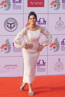 Sai Tamhankar feet photo 5