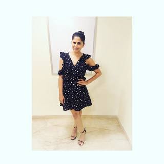 Sai Tamhankar feet photo 2