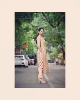 Sai Tamhankar feet photo 16